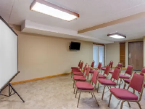 AmericInn by Wyndham Monroe Hotels in Monroe