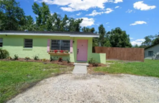 NEW Listing Discount! • Near Manatees & Springs