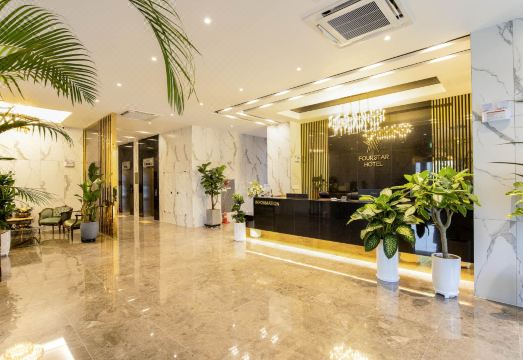 대형 욕조가 있는 욕실