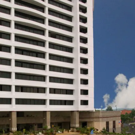 Thumrin Thana Hotel