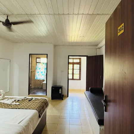Candolim Sands