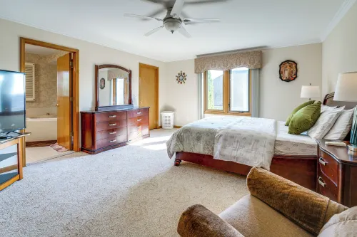 Family Getaway: Private Yard w/ Patio, Fire Pit - Homestays