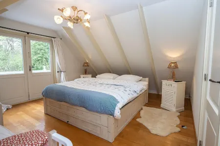 Lovely 4-person Villa With Private Pool