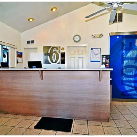 Motel 6 Willows, CA