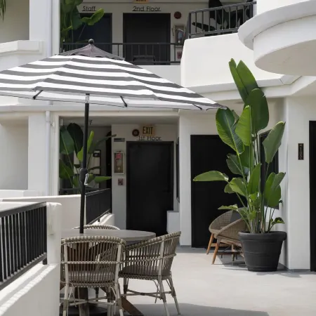 The Surfbreak Hotel