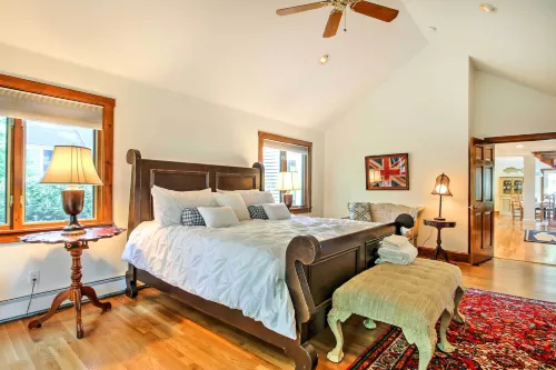 Large Kennebunk Home, Walk to Beach < 2 Mi to Town - Beach
