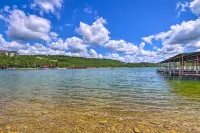 Bright Ozarks Condo w/ Balcony & Lake Views! - 3-Star