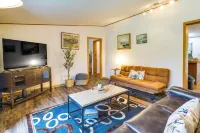 Charming Watkins Glen Home w/ Deck & Yard! - parking
