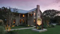 Inn on Lake Granbury Hotels in 