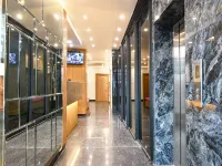 FabHotel Leela Inn - Nr Park Circus 7 Point Hotels near Birla Temple