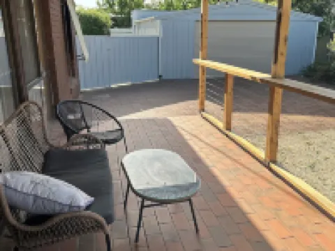 Spacious home in Corowa’s best street right across from the Murray/pet-friendly! Hotels in Corowa