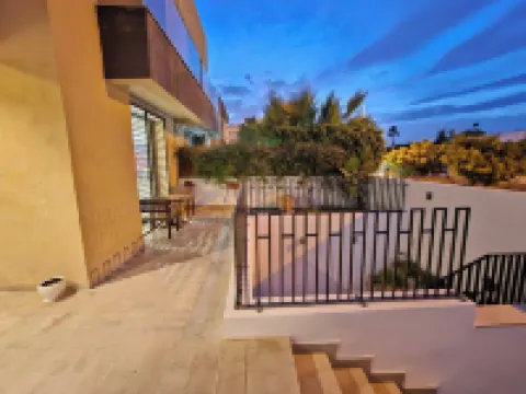 拉馬爾薩中心的精緻別墅帶花園