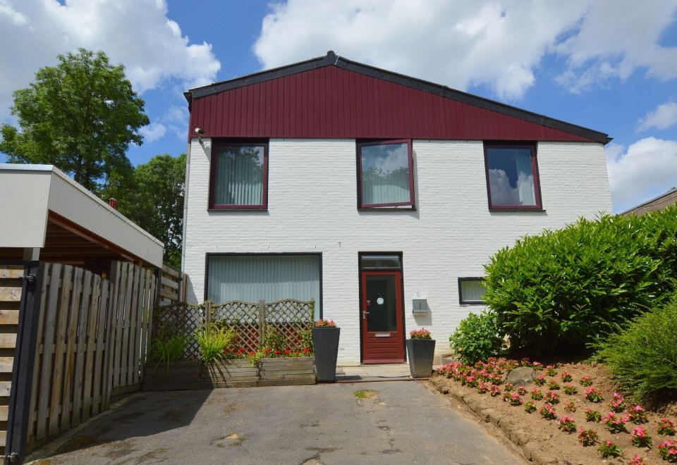 Luxury Apartment in Schin op Geul - Housity