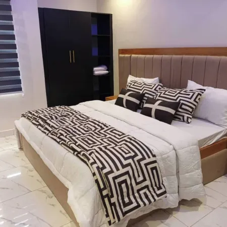 Less2more Luxury Suites - Comfort in Style