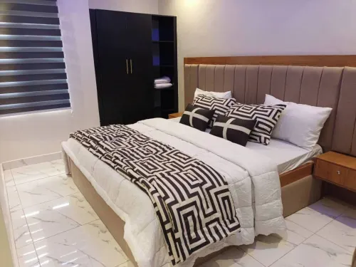 Less2more Luxury Suites - Comfort in Style Hotels in Ojokoro