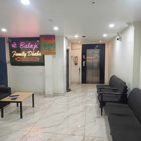 Motel Rajadani Residency Отели рядом с достопримечательностью «Конгресс-центр Subham»
