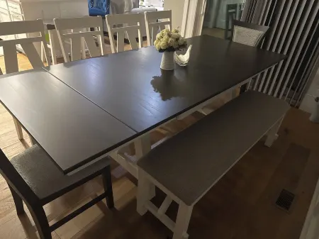 Convenient functional quiet 5 bedroom 3 bath home in Clive.