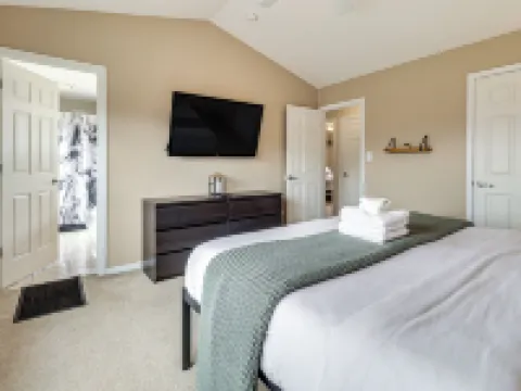 Family Getaway 16 Mi to Pittsburgh! Hotels in Monroeville