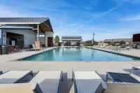 Snowbird Escape w/ Pool, 7 Mi to Dtwn Gilbert! - Alojamientos