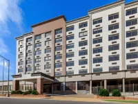 Holiday Inn Express & Suites WASHINGTON DC -  NOMA by IHG Hotels near Brooks Station