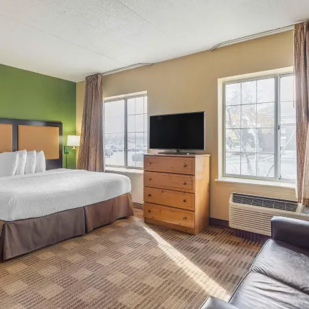 Extended Stay America Select Suites - Chicago - Lombard - Oakbrook