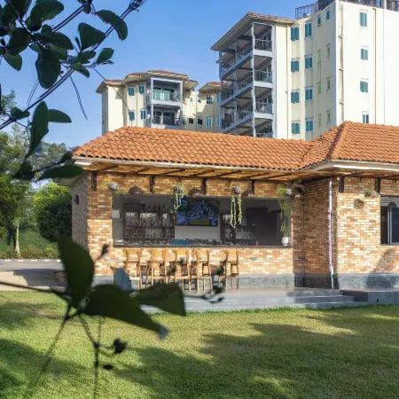 VALLEY BLOOM HOTEL KYANJA