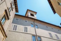 Palazzo Gambirasi Luxury Suite Roma Hotels in Navona