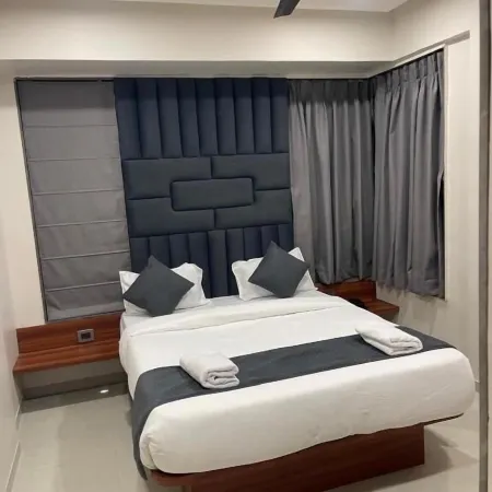 Hotel Samarth Elite Baner