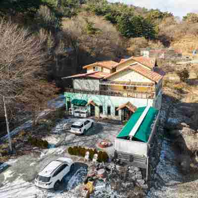 Yesan Bongsusan Forest Pension Hotel Exterior