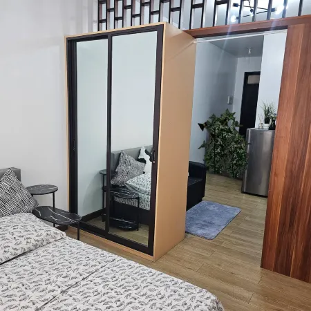 Paseo Verde Las Pinas - Sleeps 2 Adults & 2 Children