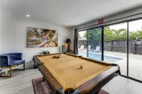 Private Pool & Game Room 6 Mi to Hard Rock Stadium - WiFi