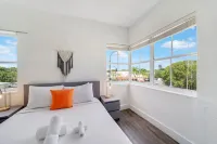 Treehouse Studio Hotel - 3 Sao