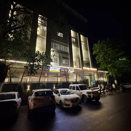 Hotel Govind Regency