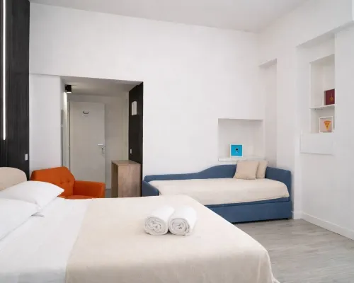 B&B Università Hotels near San Gregorio Armeno