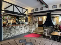 The Old Pound Inn - Losmen