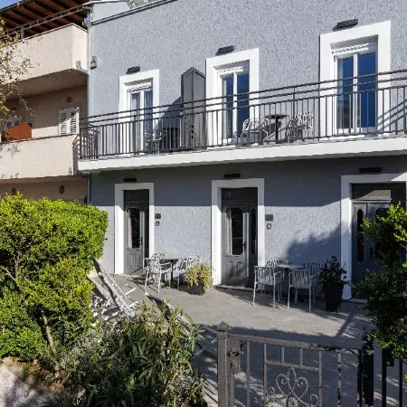 Bacan Serviced Apartments