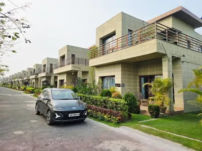 MeerahMahal Entire Luxurious Aqua Villa Hotels in 