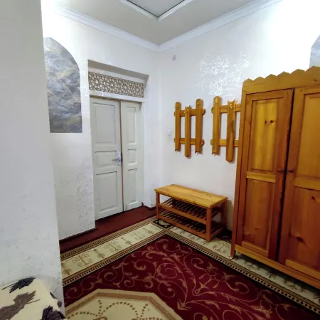 Oybek Hotel