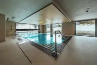 Paradise Lodge