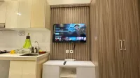 SKYHOUSE BSD Tower Leonie Studio Apartment by Betah Banget