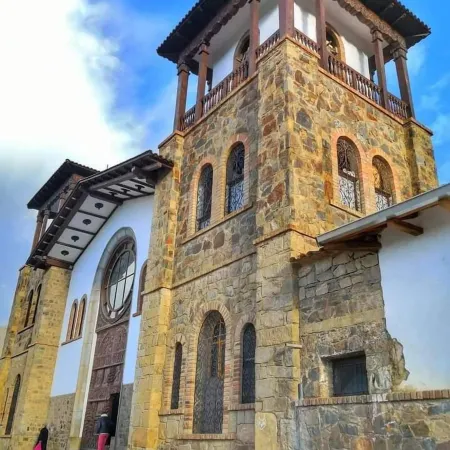 Laguna House