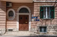 Prime City Center Studio in Split - Walk to Diocletian's Palace