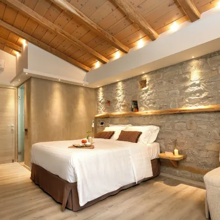Evoras Boutique Hotel