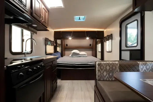 Cheonan Youseongnongwon Caravan - 4-Star