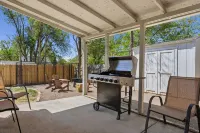 Oak Haus Group Stay w/ Fenced Yard & Game Room