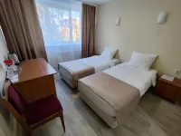 Voznesenskaya Hotel - parking
