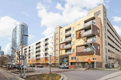 CozySuites ณ Artistry Indy โรงแรมใน