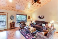 White Mountains Cabin: Near Trails & Lake Access! - 4-نجوم