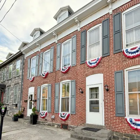 Walkable Rental in Dtwn Gettysburg: Pet-friendly! Отели в г. Геттисберг
