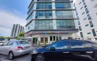 Super 8 Hotel @ Bayan Baru - Parkplatz